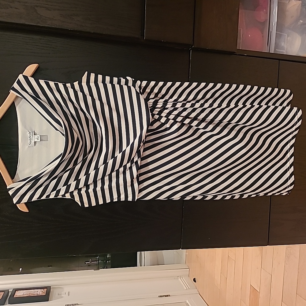 NorthStyle Black Cream Strip Dress